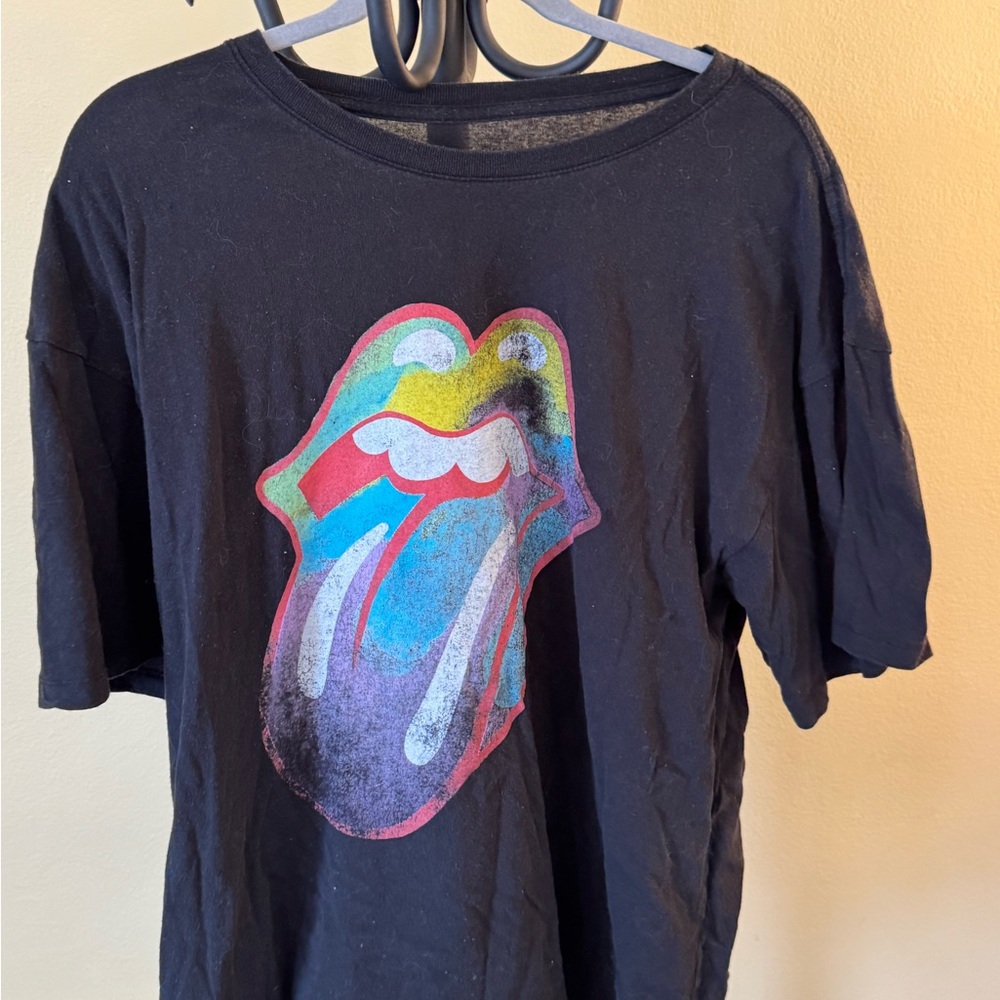 Reserved Black Short Sleeve Tee with Iconic Graphic